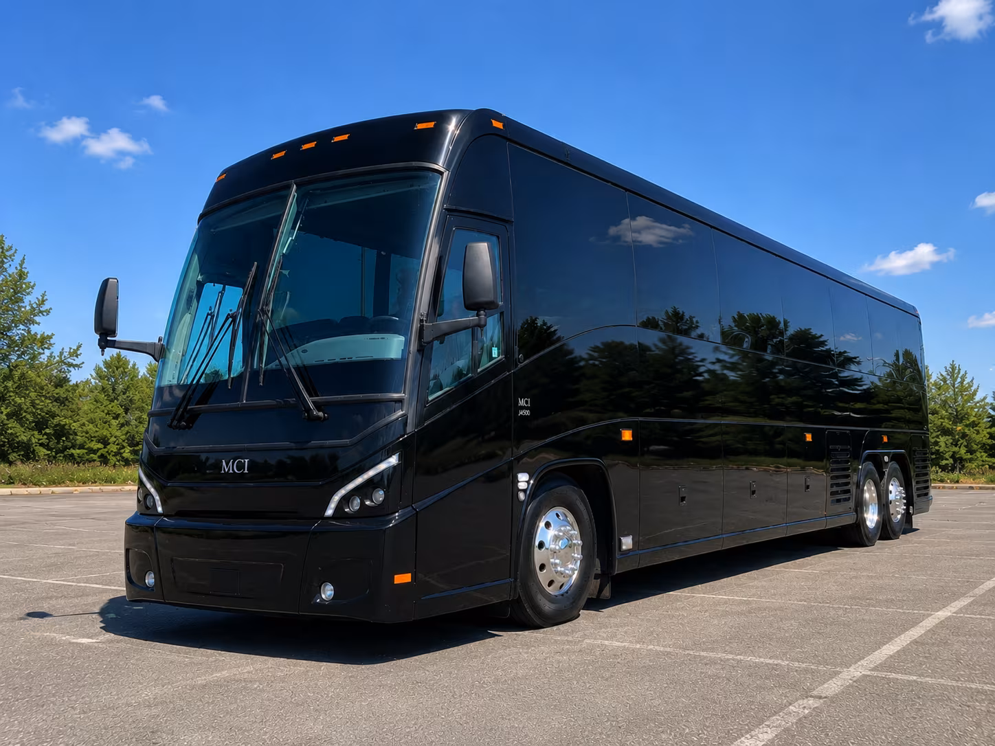 shuttle guests between amarillo hotels and your wedding venue